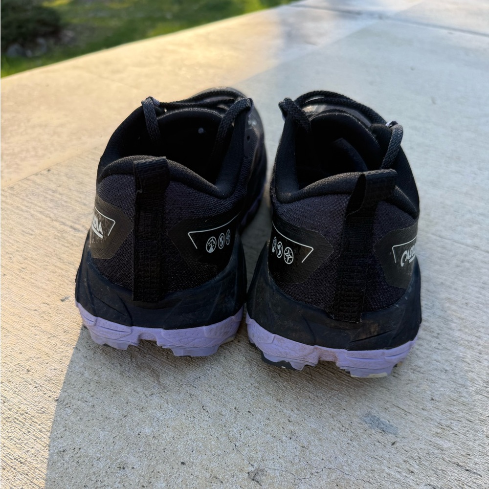 Brooks Cascadia 16 Black and Purple Trail Shoes - Picture 3 of 6